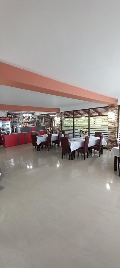 Pensiune Restaurant Alex Copalnic-Manastur Bagian luar foto